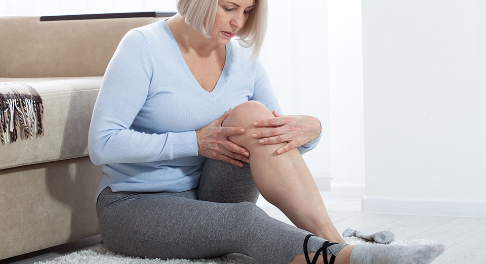 emsculpt neo for knee pain and improvement the dermatology laser and vein center cinicnnati ohio woman