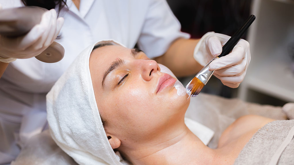 Best Chemical Peels in Cincinnati Where to Get Glowing, Renewed Skin